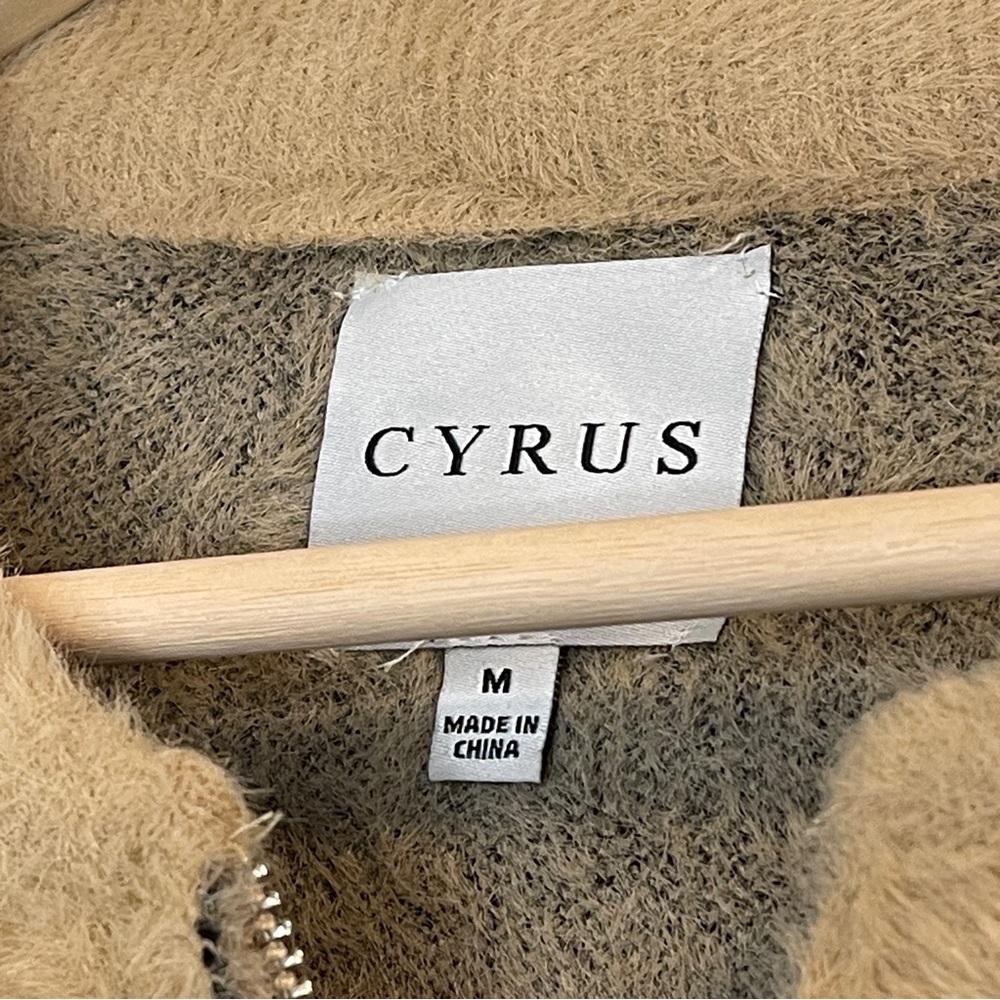 Cyrus Sweater Cardigan Zip Pockets Cozy Tan Beige Black Plaid Lux Feel M - Picture 5 of 6
